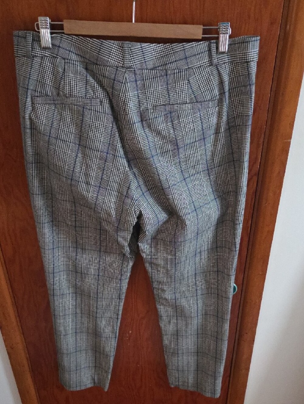 Banana Republic Gray Plaid Ankle Pants with Subtle Blue Windowpane - Picture 5 of 5